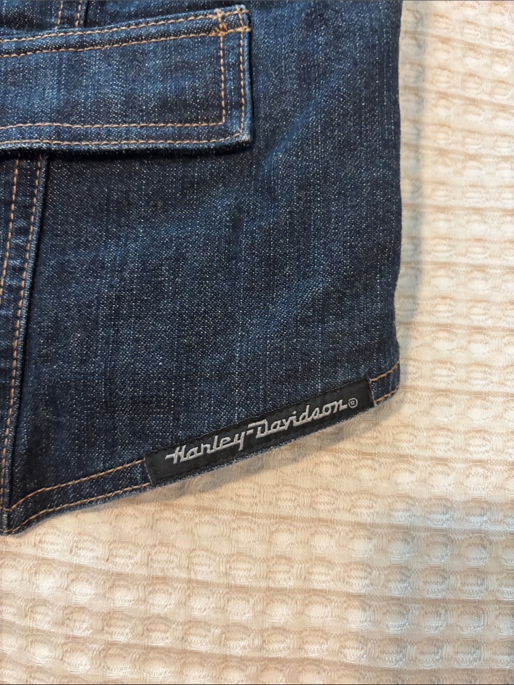 Harley-Davidson Navy Blue Denim Vest with White Logo - Picture 4 of 5